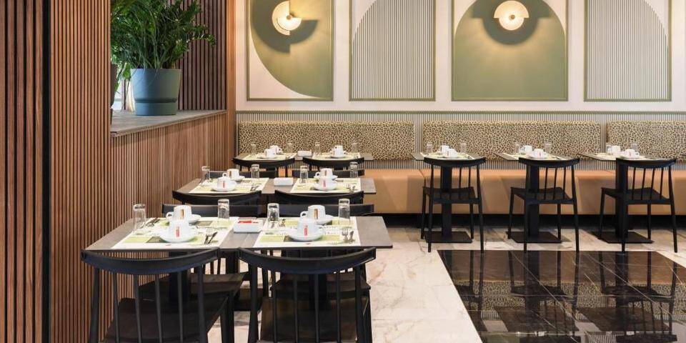 restaurant