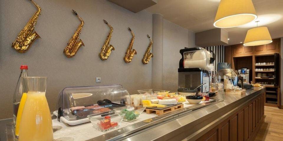 restaurant