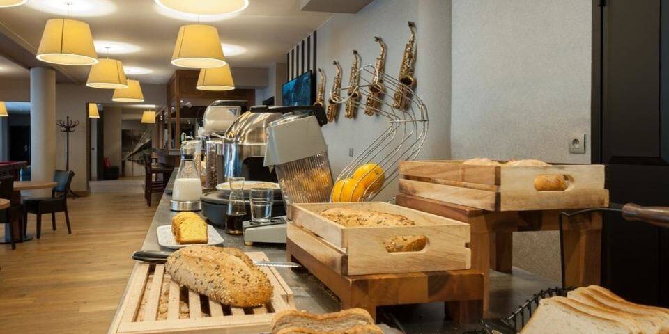 restaurant