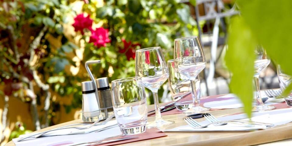 restaurant