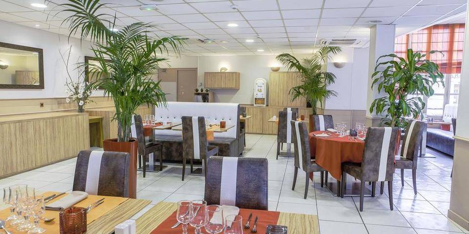 restaurant