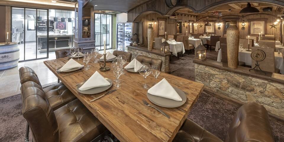 restaurant