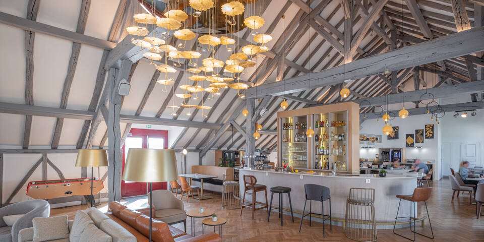 restaurant