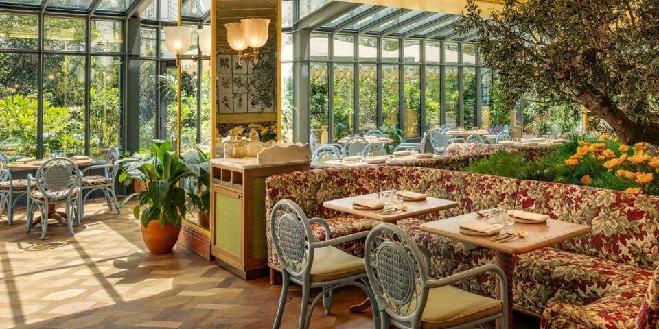 restaurant
