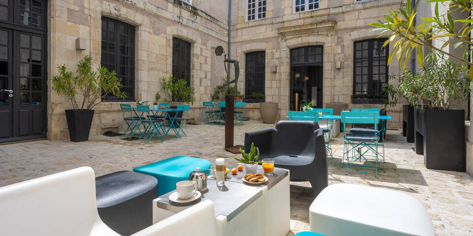 restaurant