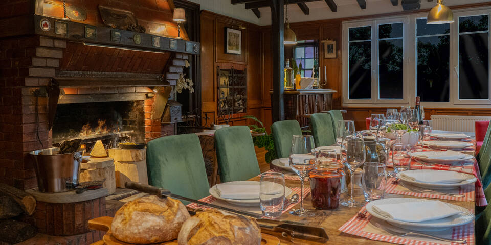 restaurant