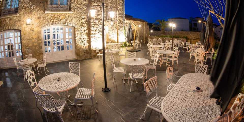 restaurant