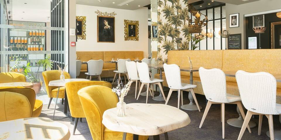 restaurant
