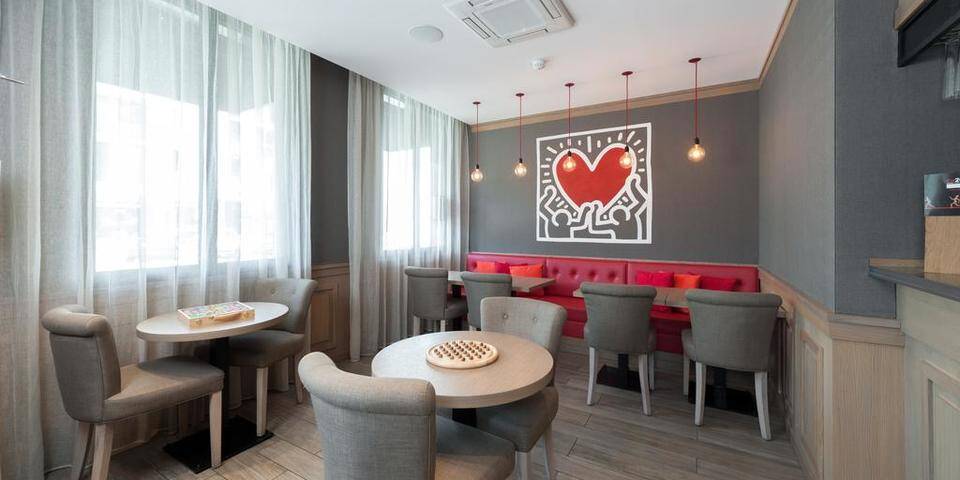 restaurant