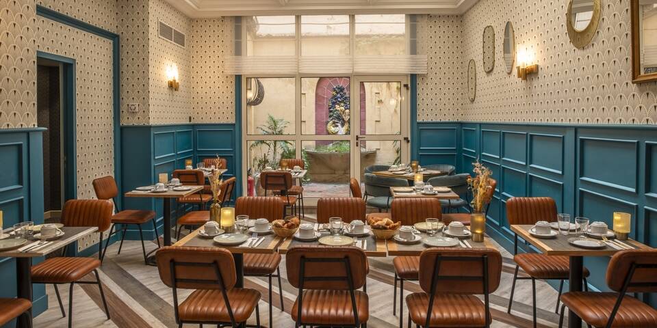 restaurant