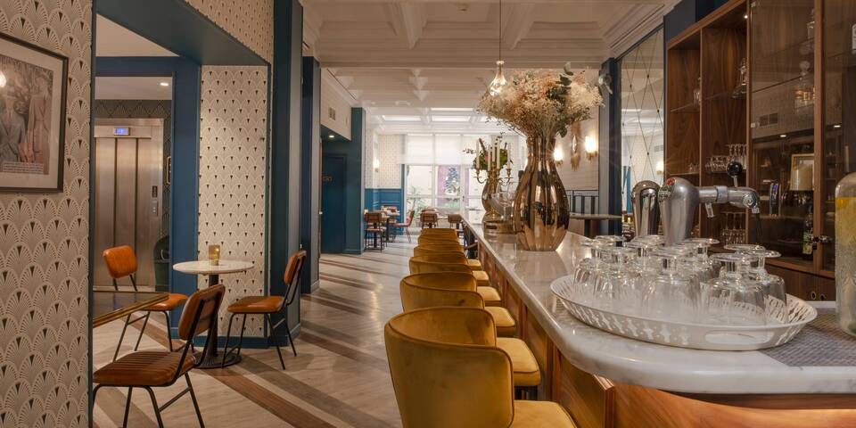 restaurant
