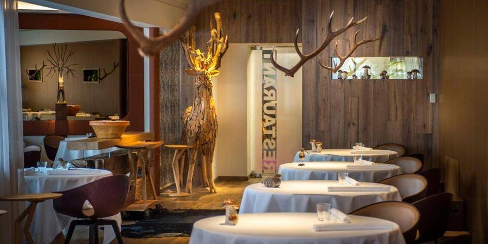 restaurant