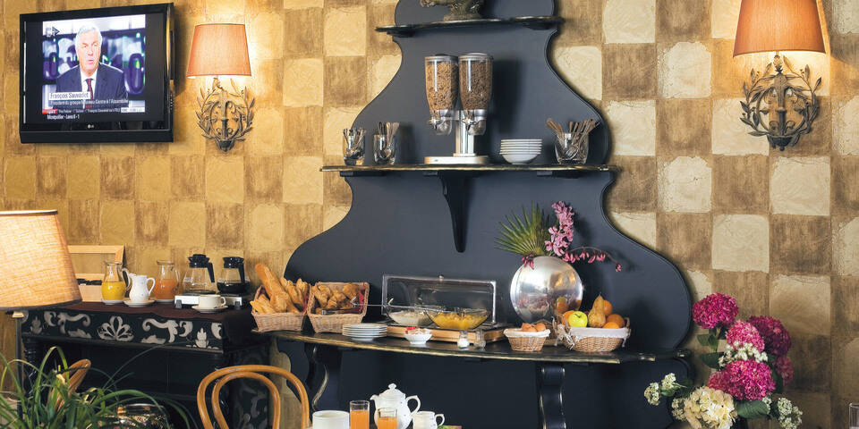 restaurant