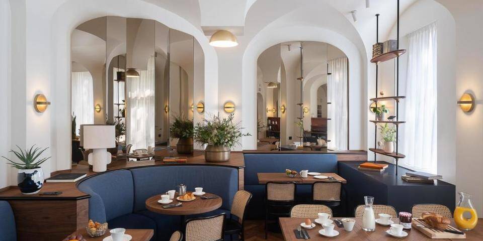restaurant