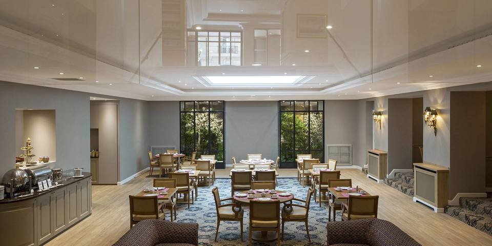restaurant