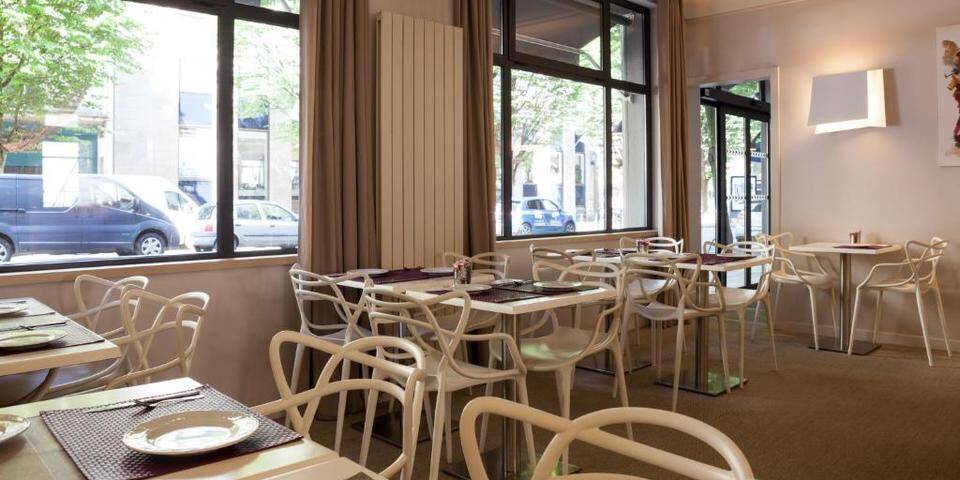 restaurant