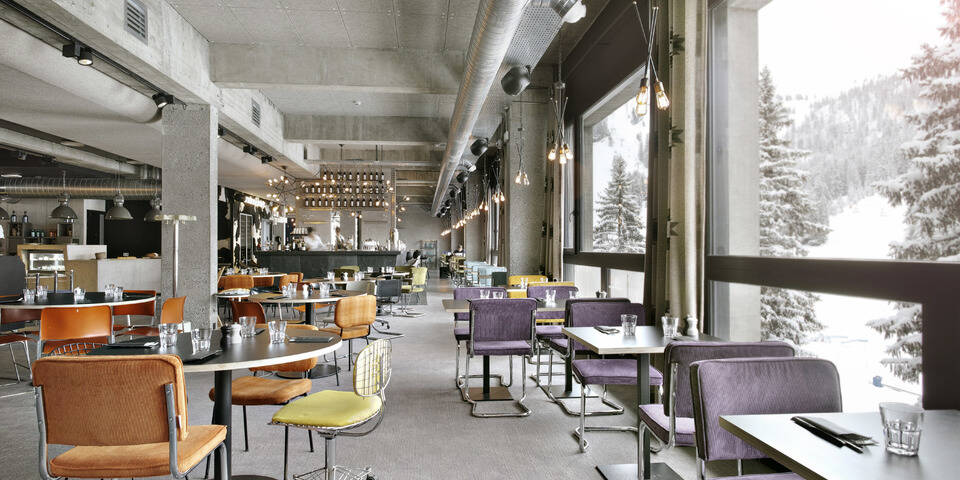 restaurant