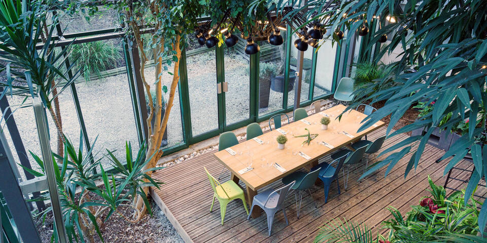 restaurant