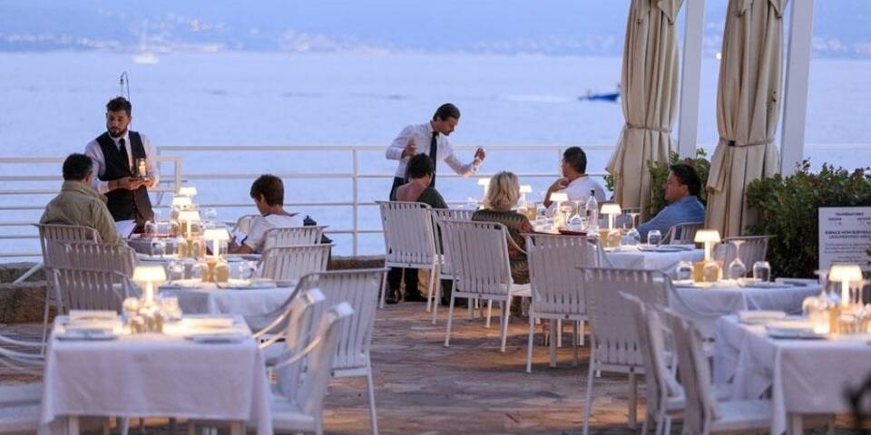restaurant