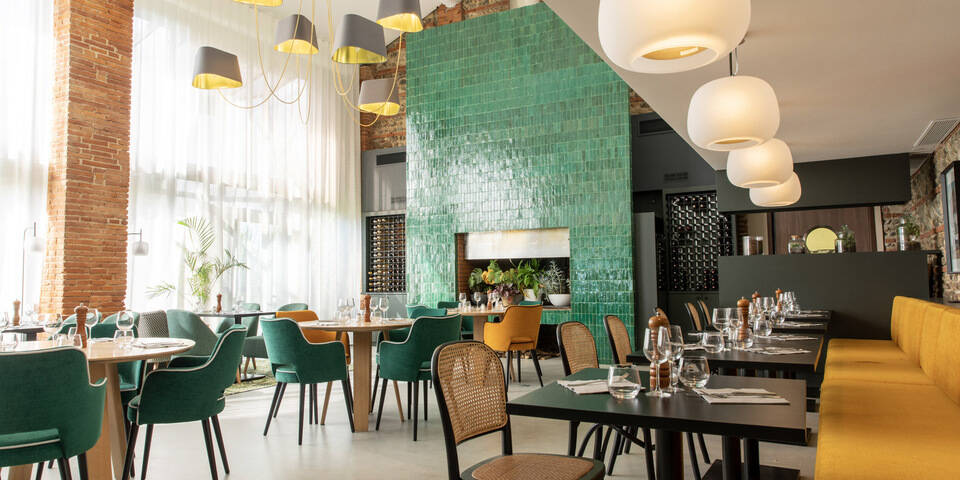 restaurant