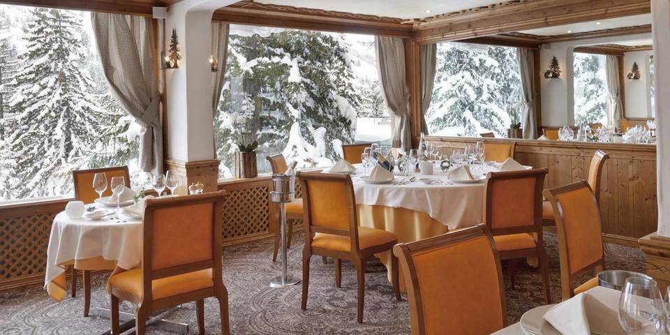 restaurant