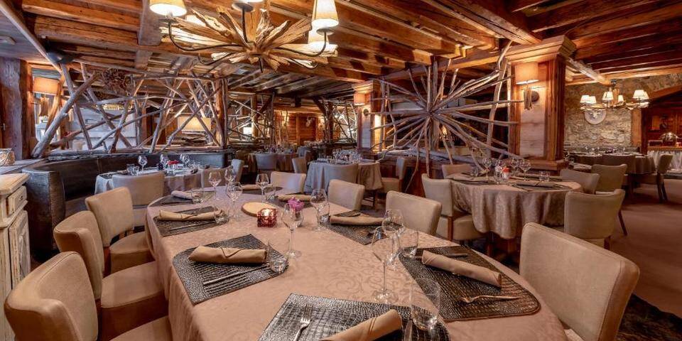 restaurant