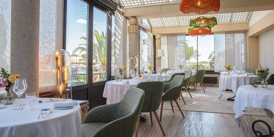 restaurant