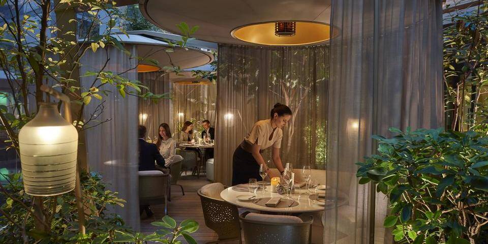restaurant