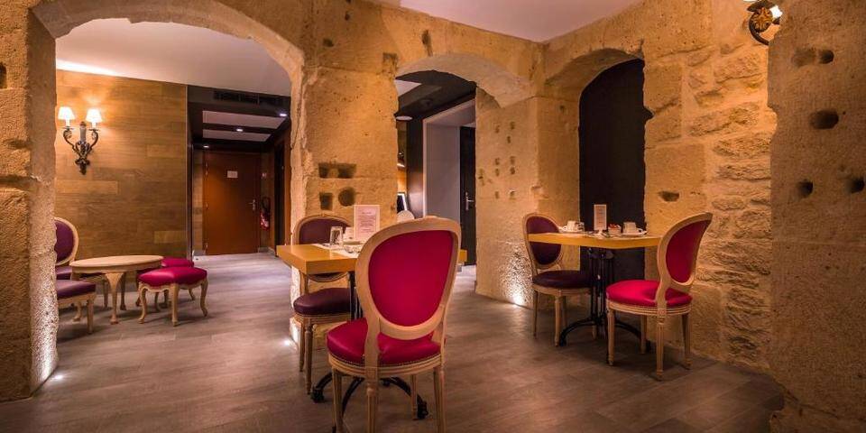 restaurant