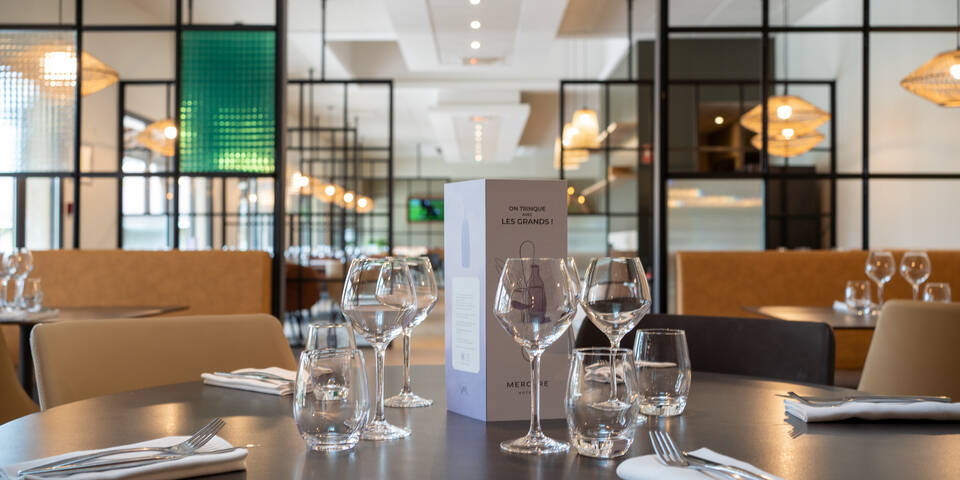 restaurant