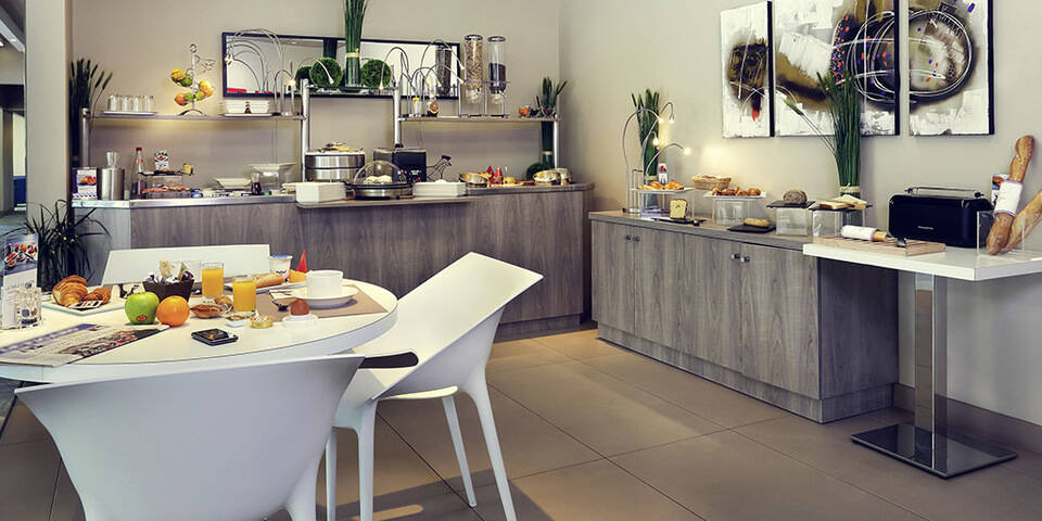 restaurant