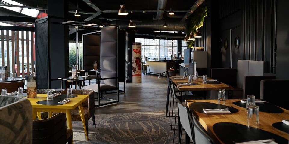 restaurant