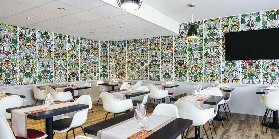 restaurant