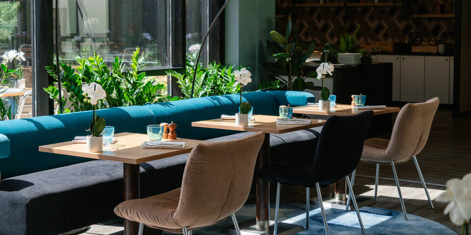 restaurant