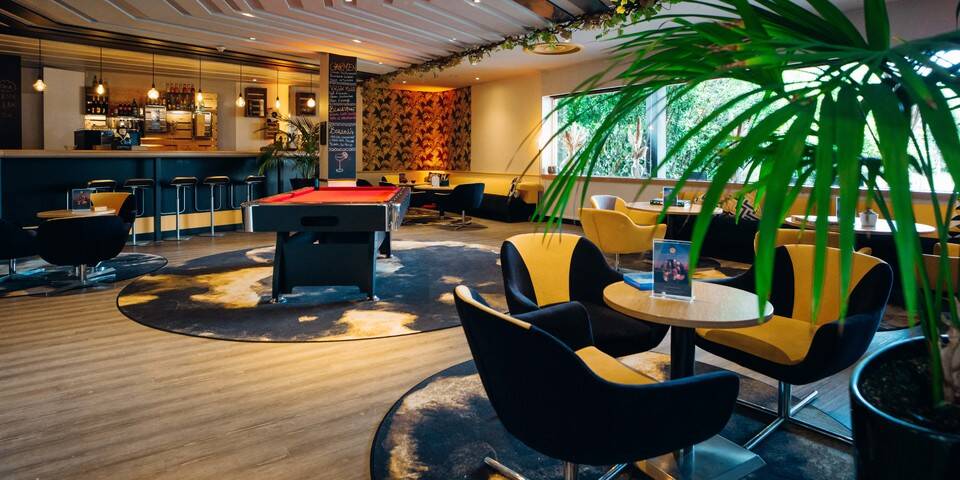 restaurant