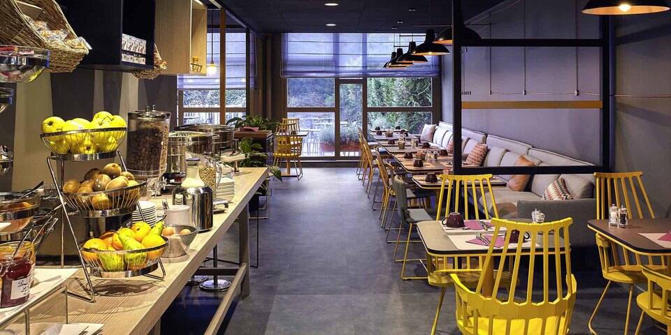 restaurant
