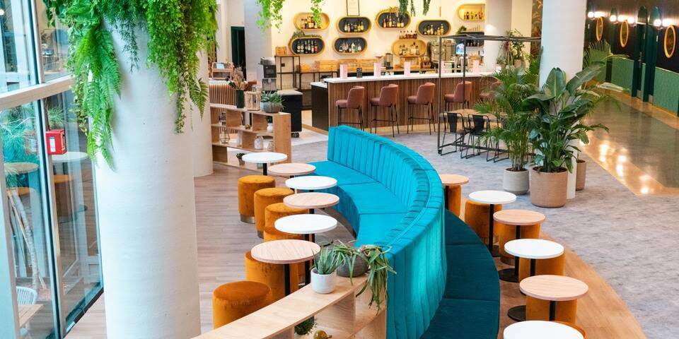 restaurant