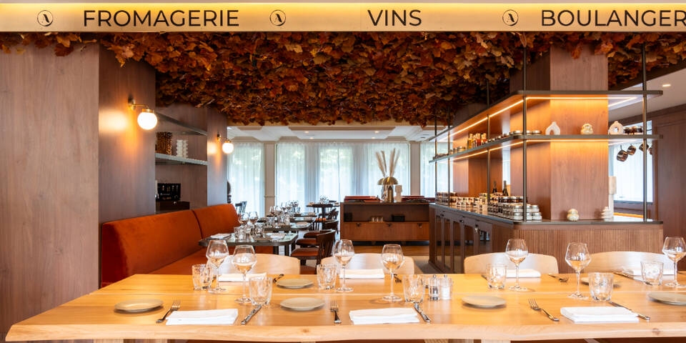 restaurant