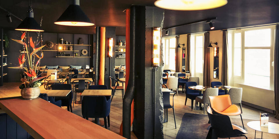 restaurant