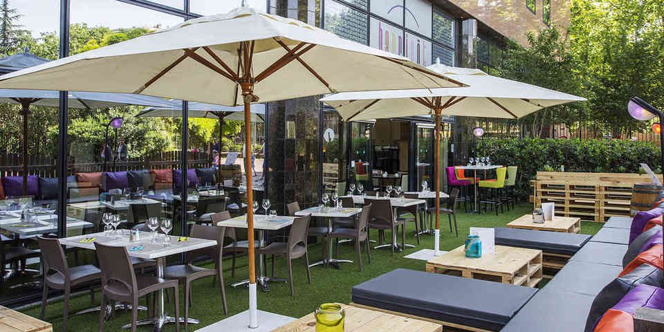 restaurant