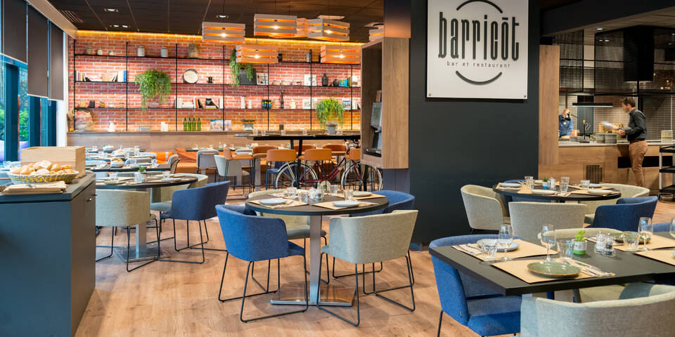 restaurant