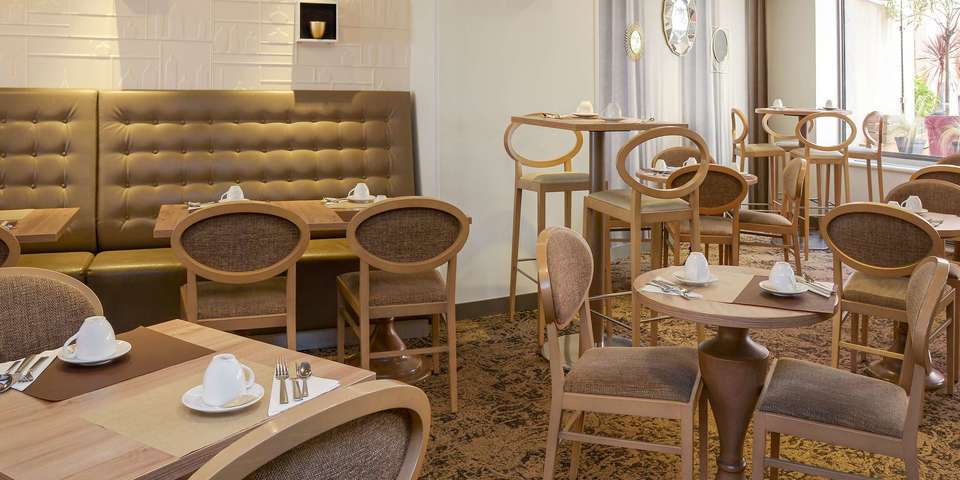 restaurant