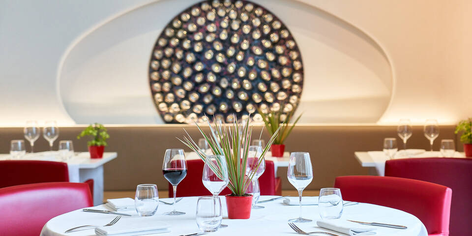 restaurant