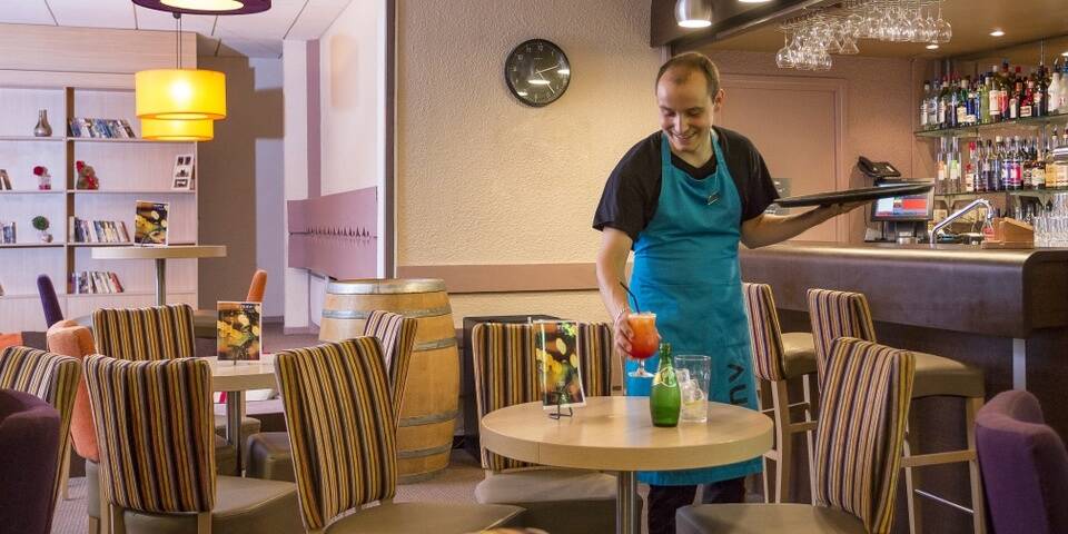 restaurant