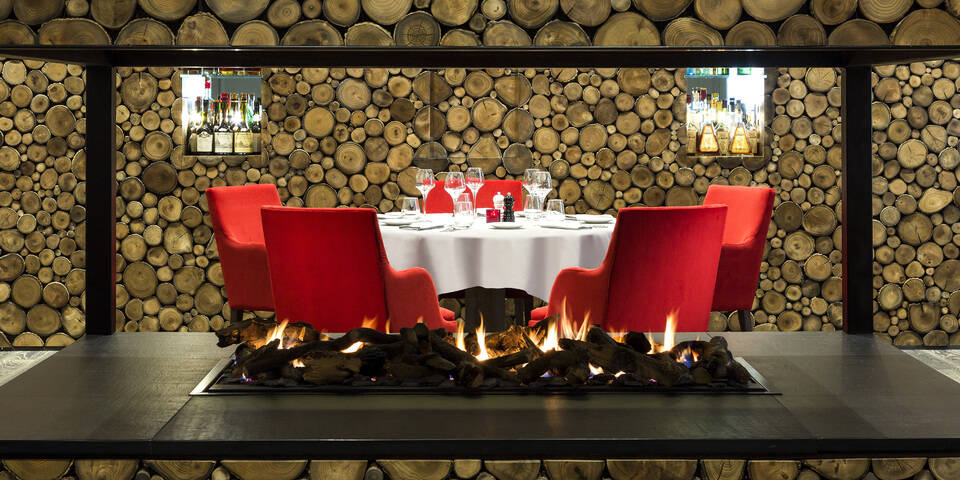 restaurant