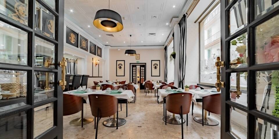 restaurant