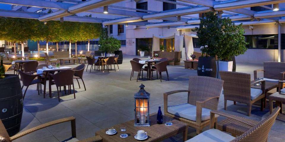 restaurant