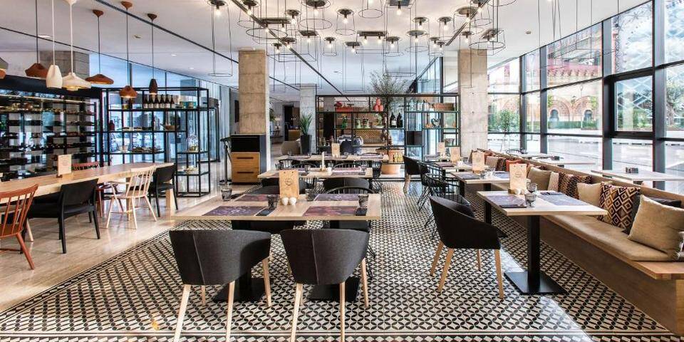 restaurant