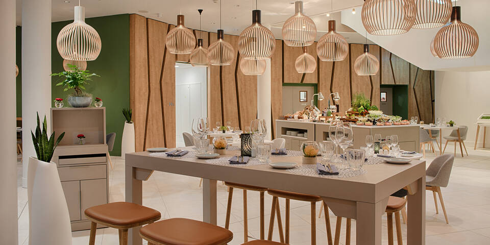 restaurant
