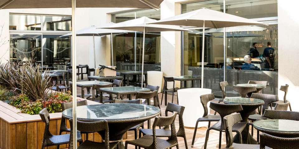 restaurant